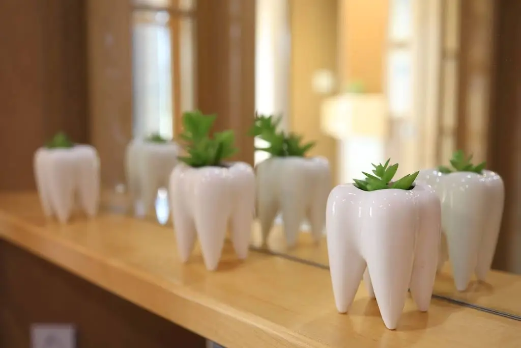 Lakeside Dental