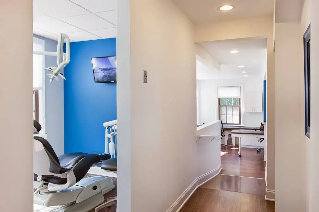 Comprehensive Contemporary Dentistry, H. Brandt Foster, DDS