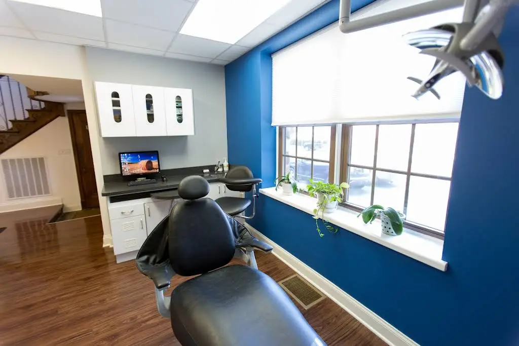Comprehensive Contemporary Dentistry, H. Brandt Foster, DDS