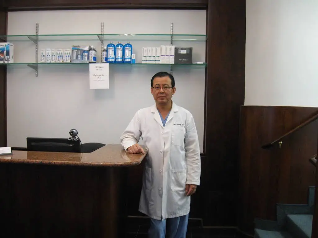 Chestnut Street Cosmetic Dentistry: Chung Jay DDS
