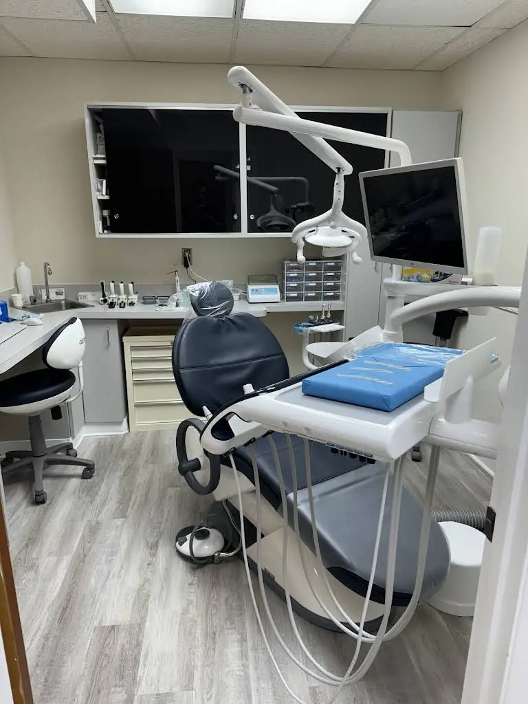 Blossom Smile Dental
