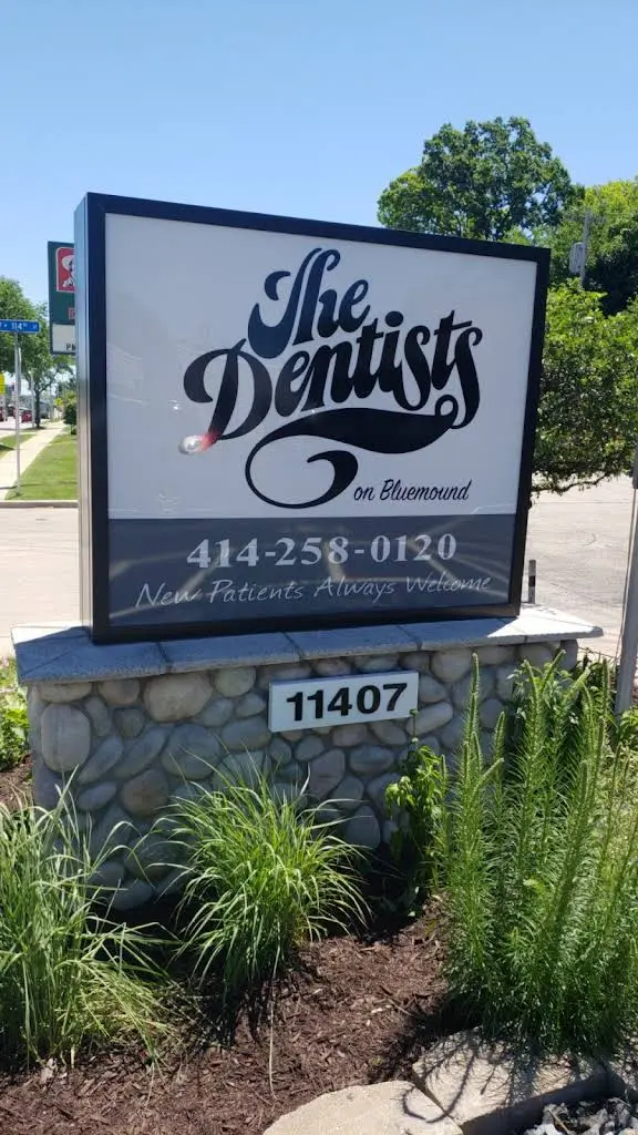 The Dentists On Bluemound