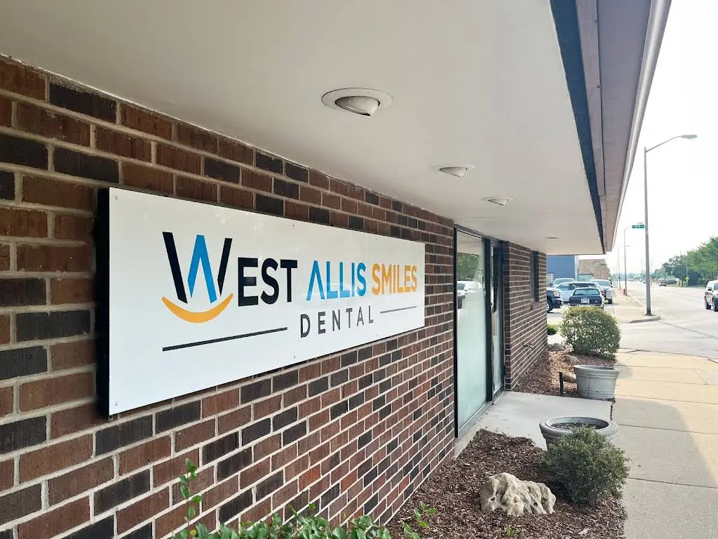 West Allis Smiles
