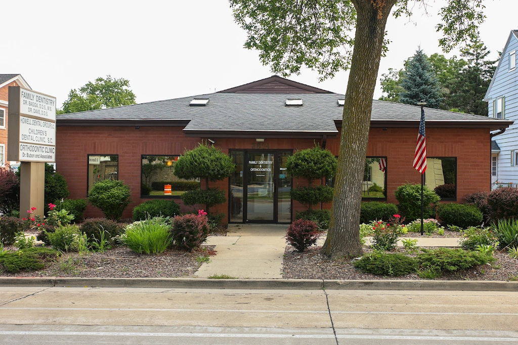 Howell Dental Group
