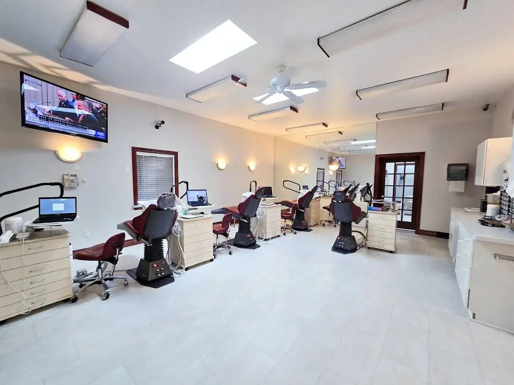 Howell Dental Group
