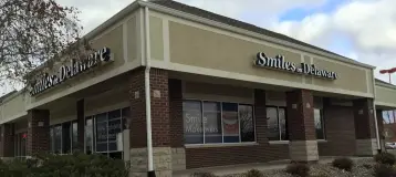 Smiles on Delaware