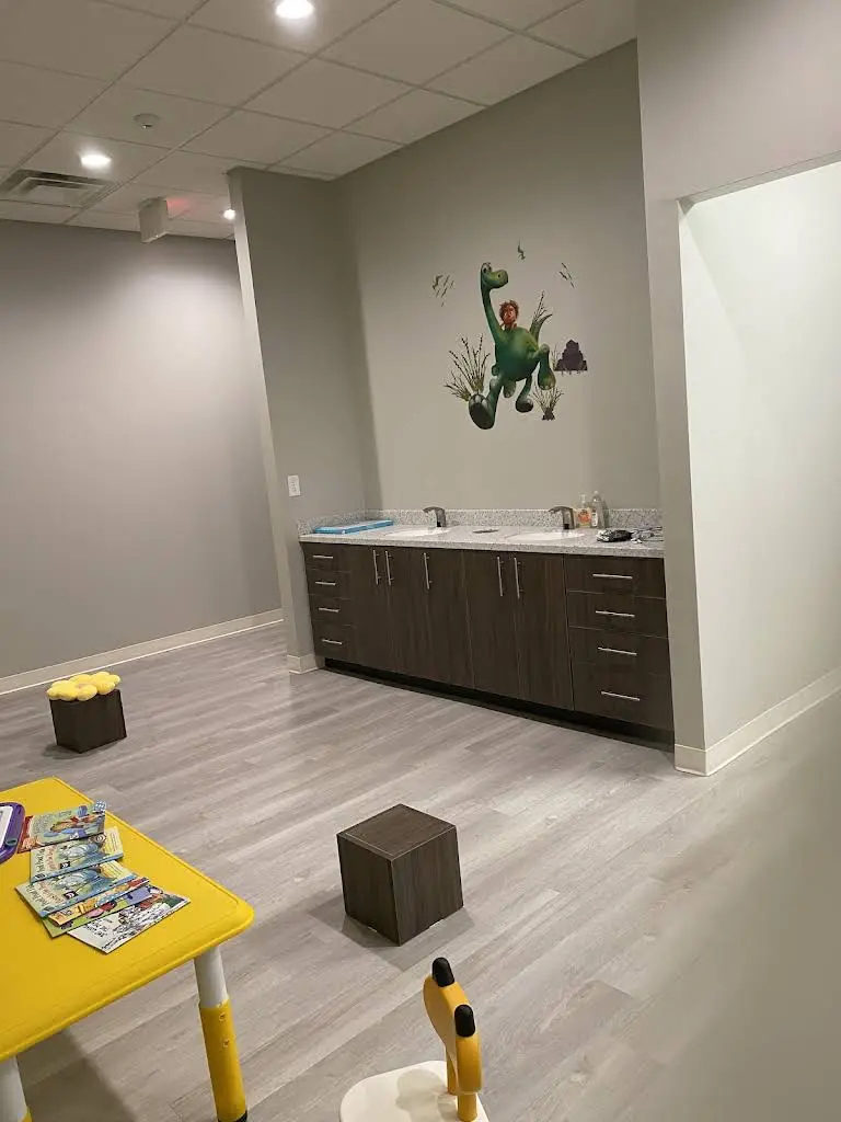 Amazing Smiles: Dentistry for Kids