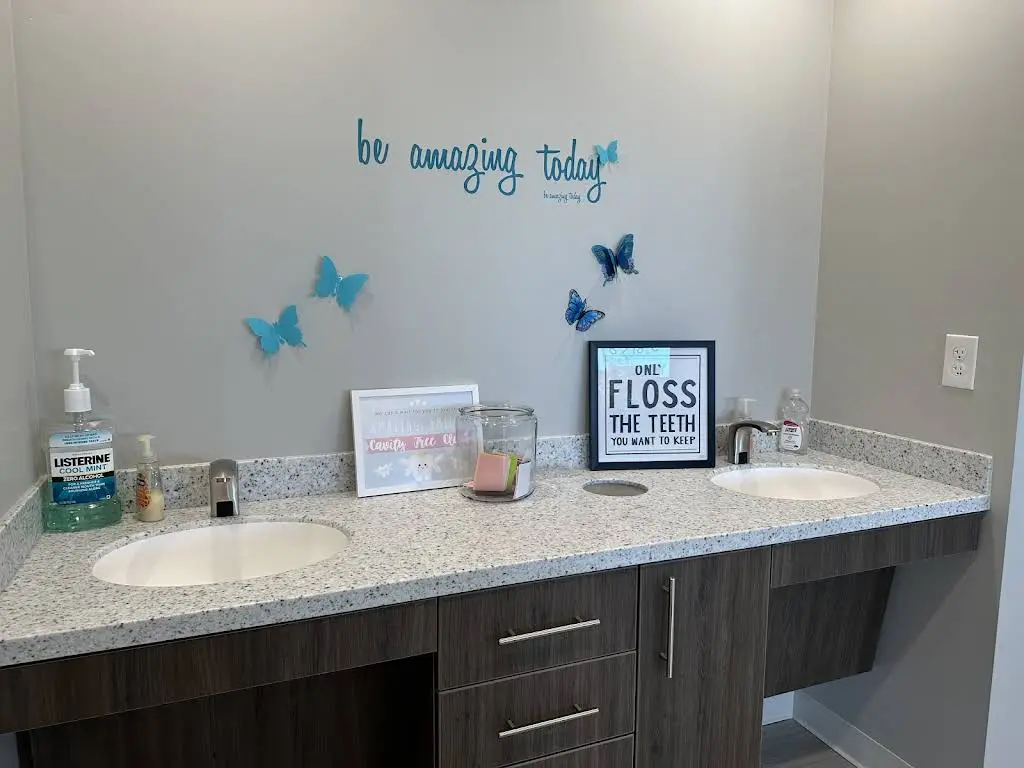Amazing Smiles: Dentistry for Kids