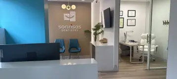 Sonrisas Dentistry