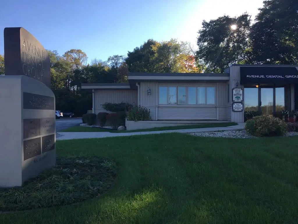 Avenue Dental Group