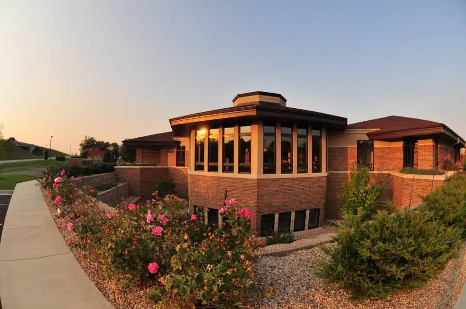 Area Dental Clinic of Watertown