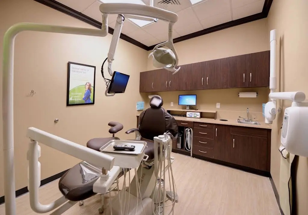Four Lakes Family Dental