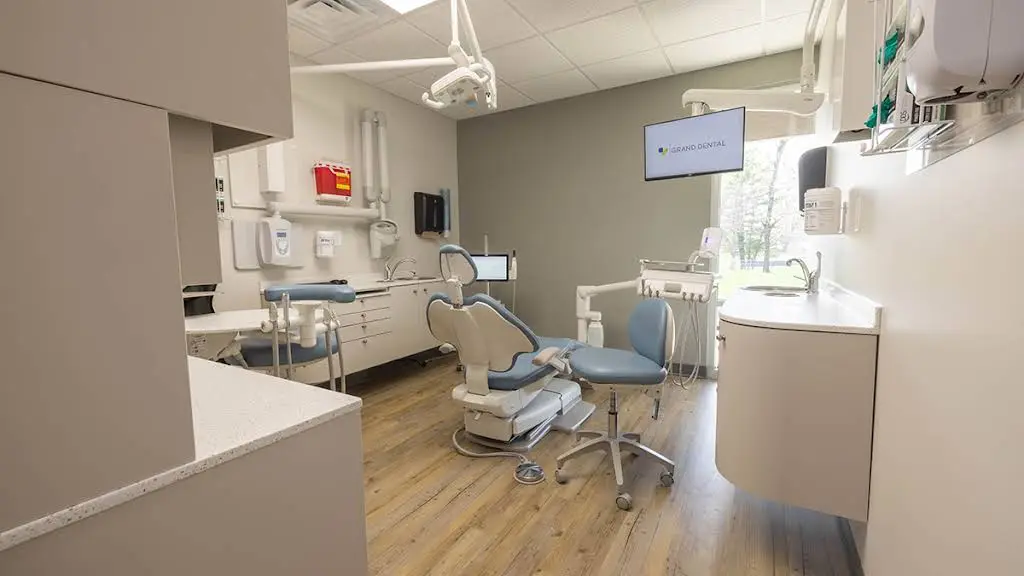 Grand Dental