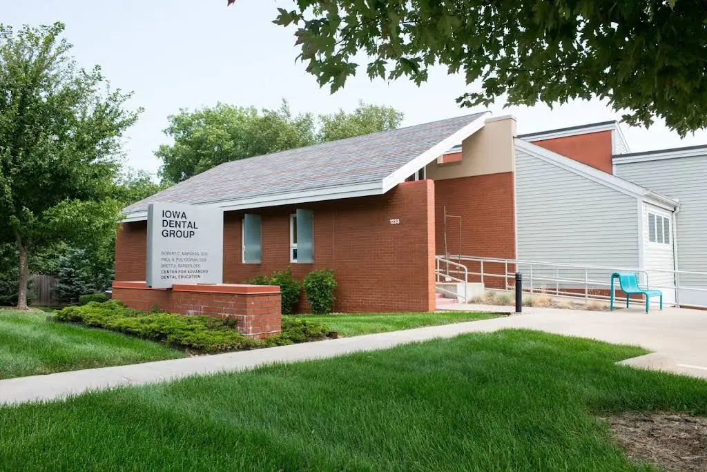 Iowa Dental Group - Des Moines