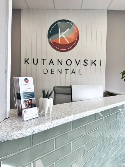Kutanovski Dental