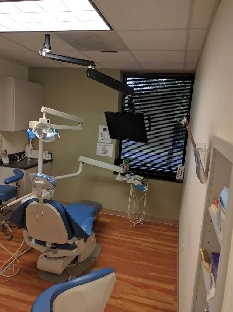 Chantilly Dental & Implant Center