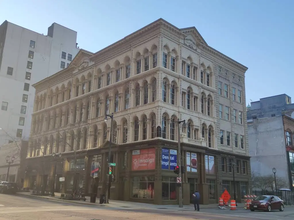 Dental Associates - MKE Downtown