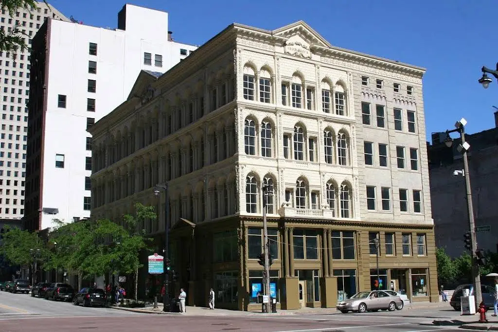 Dental Associates - MKE Downtown