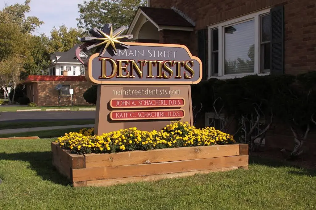 Main Street Dentists: Drs. John & Kate Schacherl