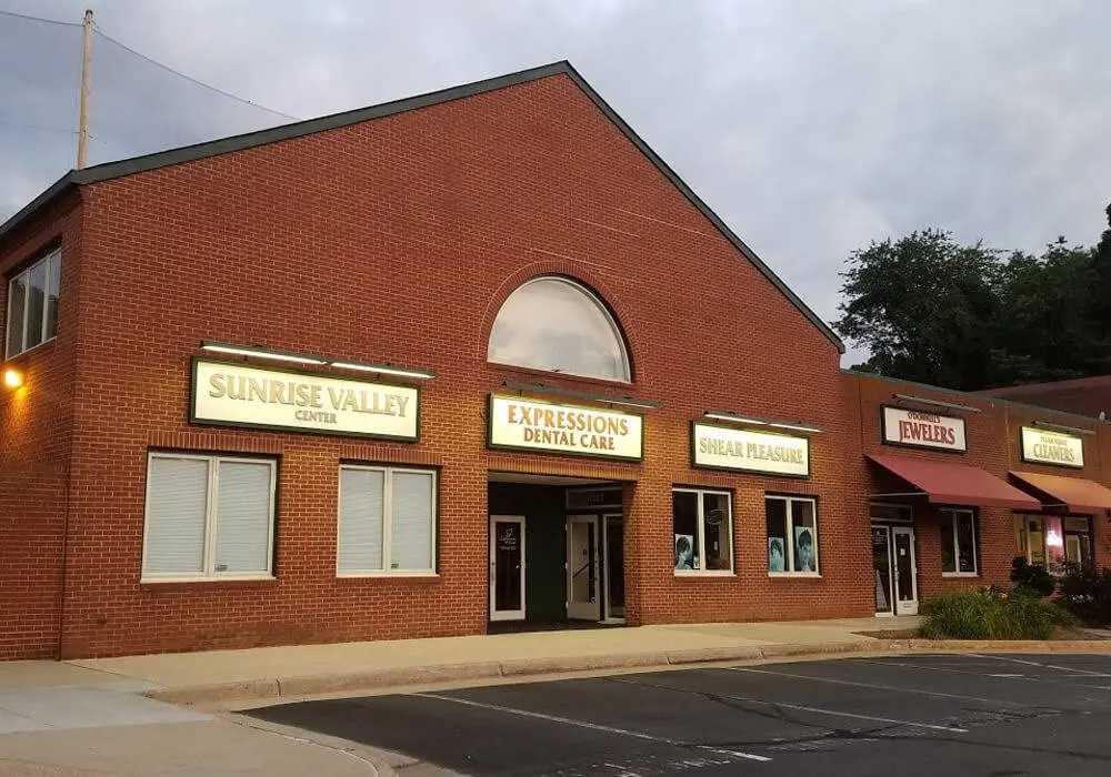 Expressions Dental Care Reston