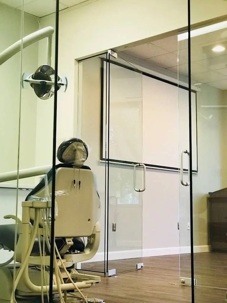 Chantilly Dental & Implant Center