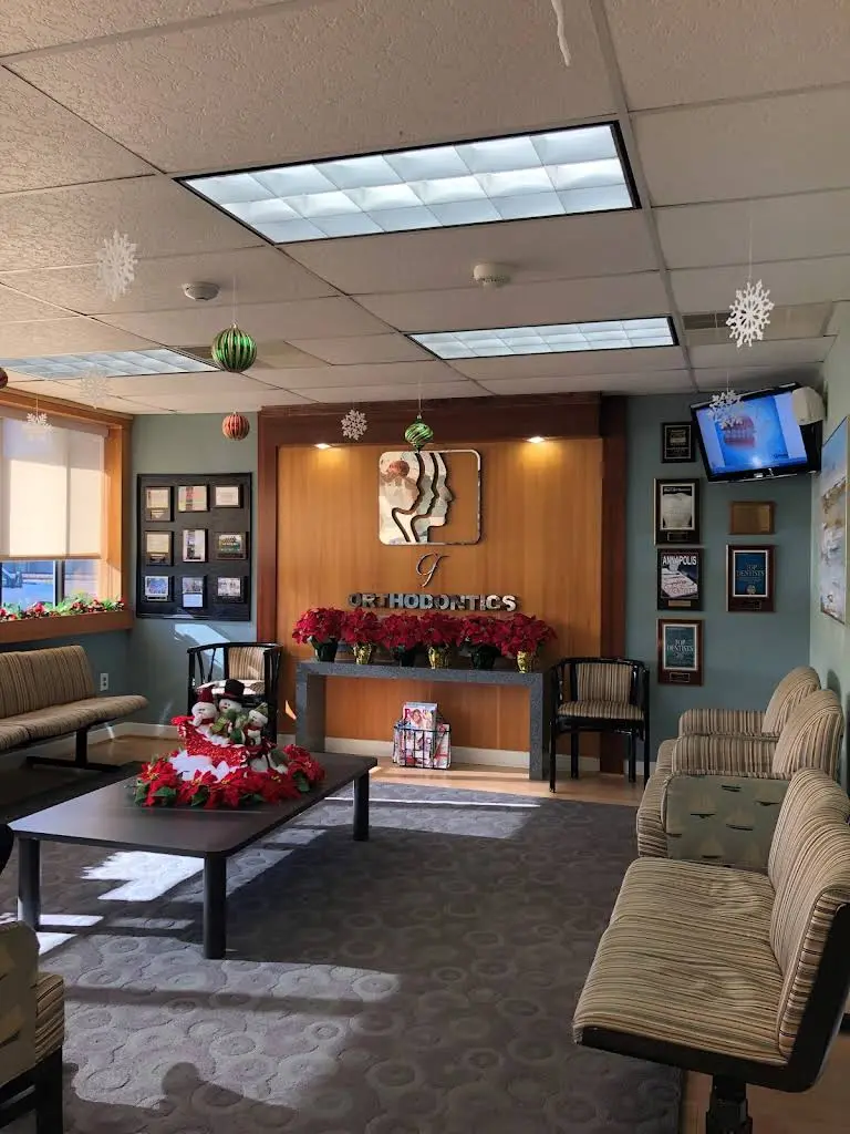 Chesterfield Orthodontics - Dr. Robert Yoon