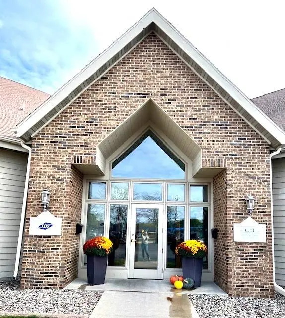 Associated Family Dentistry / Sarauer Dental