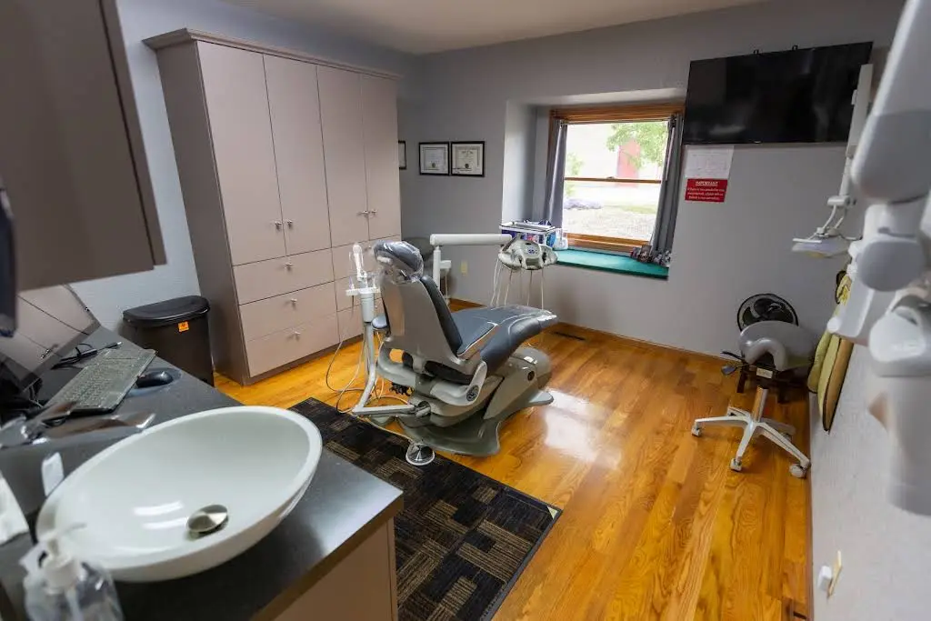 Oelwein Dental Associates