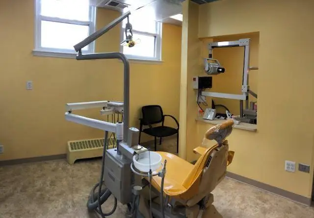 North Point Dental Associates / Dr. Reza Tafrishi, DDS