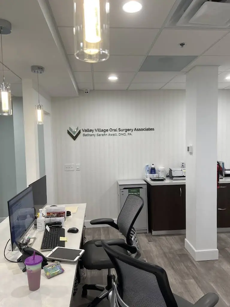 Valley Village Oral Surgery Associates: Bethany Serafin Awalt, DMD