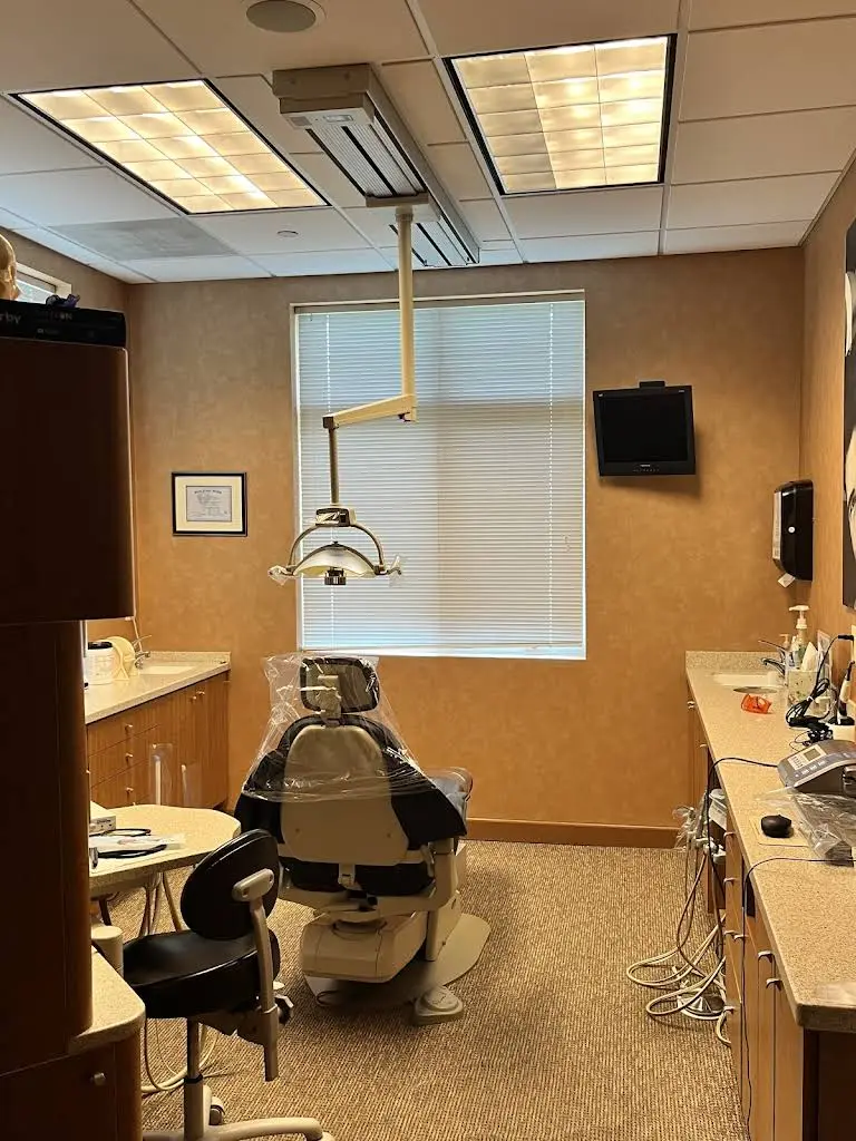 Aesthetic Dentistry By Design: Robert W. Bryce, DDS