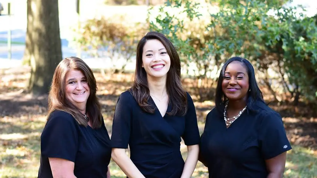 Pinebrook Dentistry: Gloria Kim, DDS