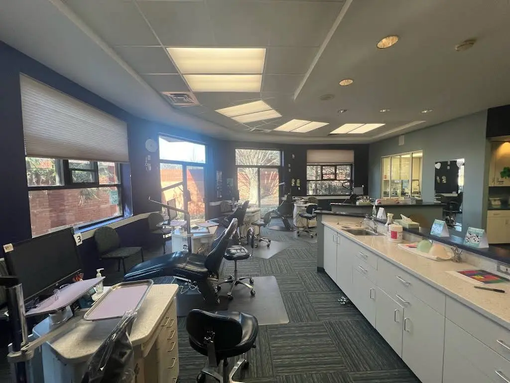 Ultra Smiles - Manassas Orthodontist