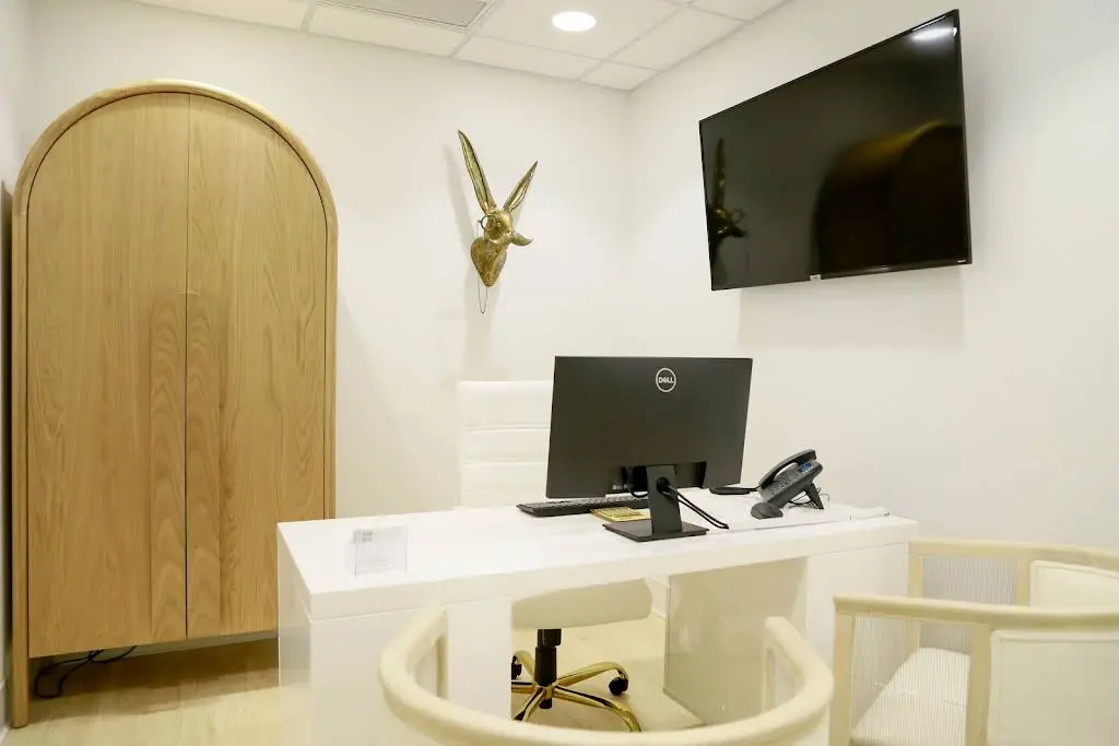 Lux Dental