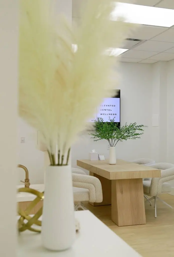 Lux Dental