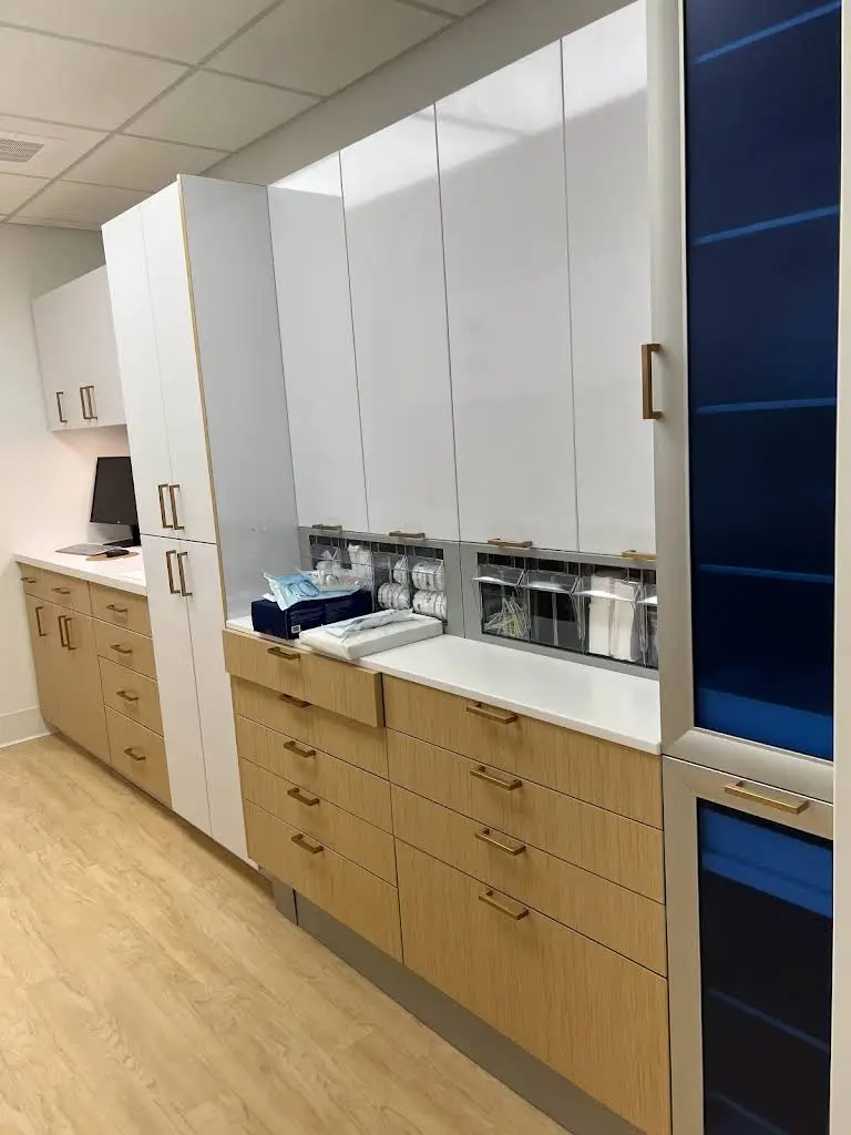 Lux Dental