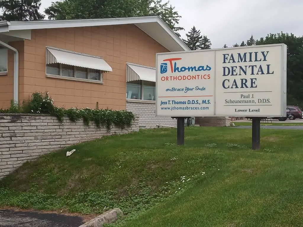 Thomas Orthodontics SC