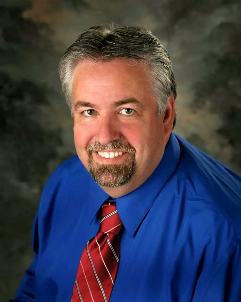 Village Family Dental Associates: Stahnke Todd Dr