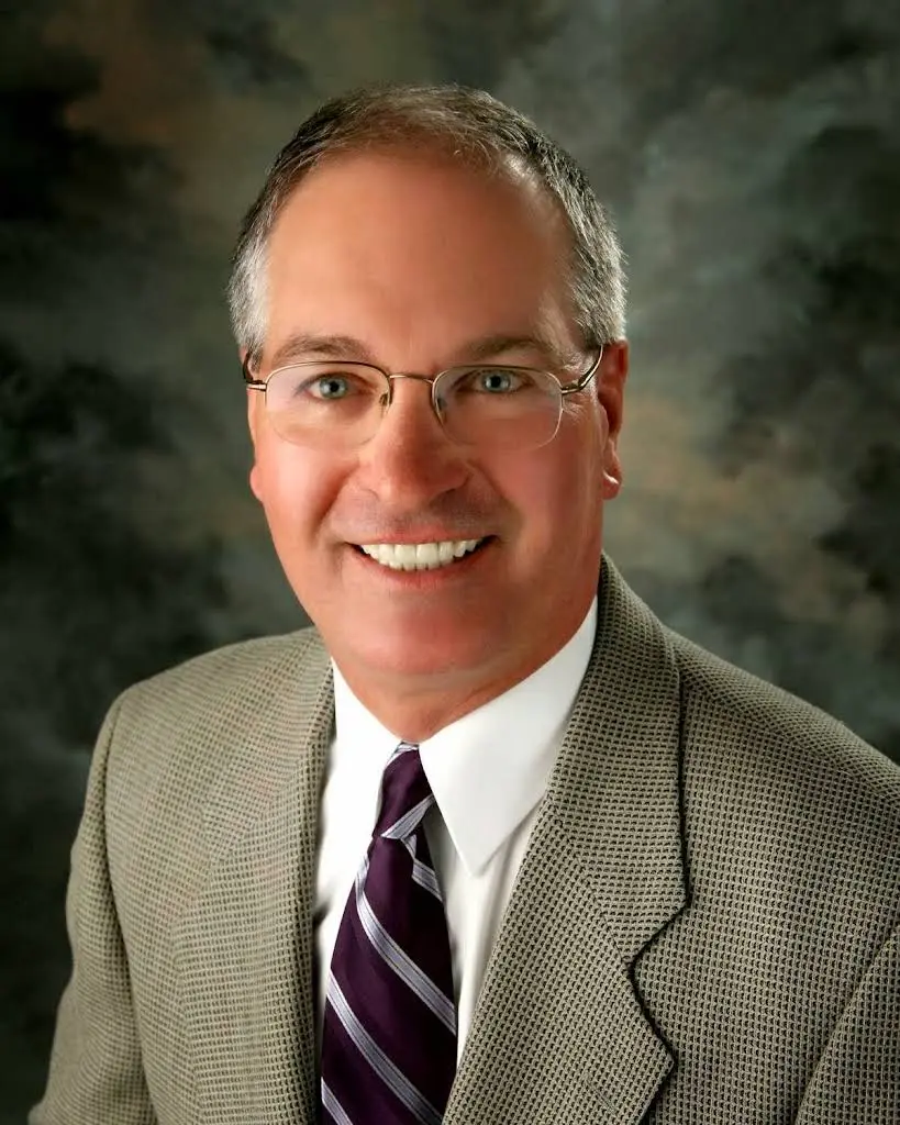Village Family Dental Associates: Stahnke Todd Dr