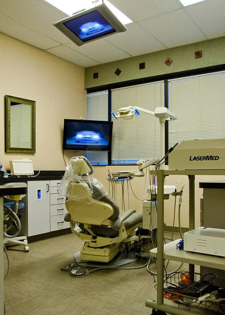 Cosmetic & Advanced Dentistry