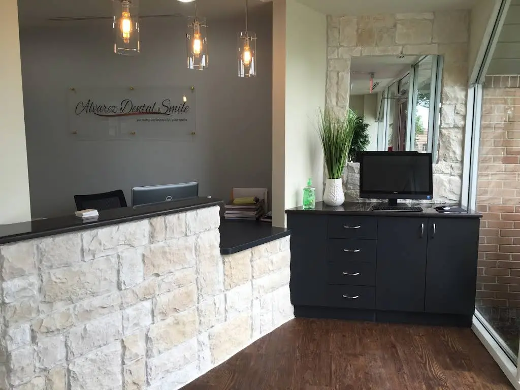 Alvarez Dental Smile