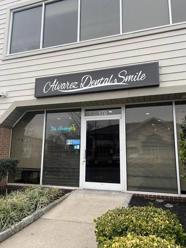 Alvarez Dental Smile