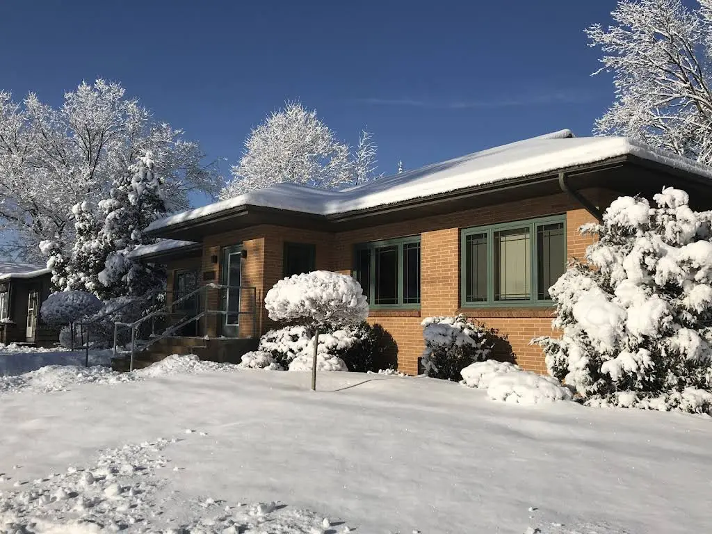 Moen Dental Center