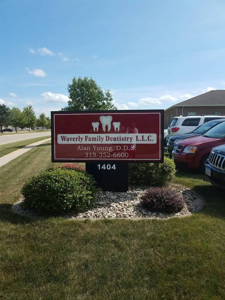 Waverly Family Dentistry LLC: Alan Young DDS