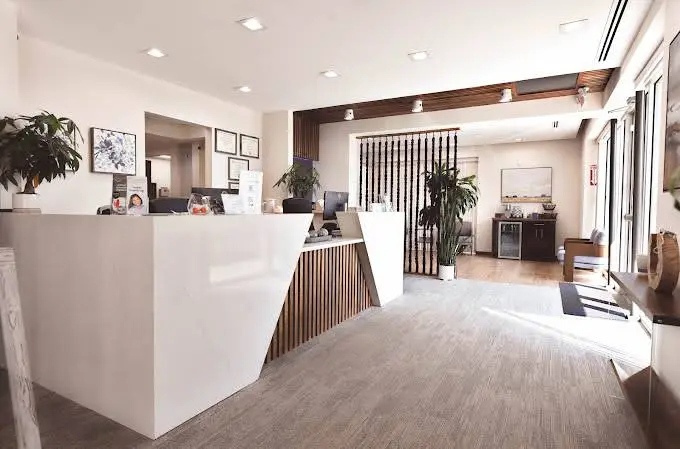 Oak Endodontics & Implant Dentistry