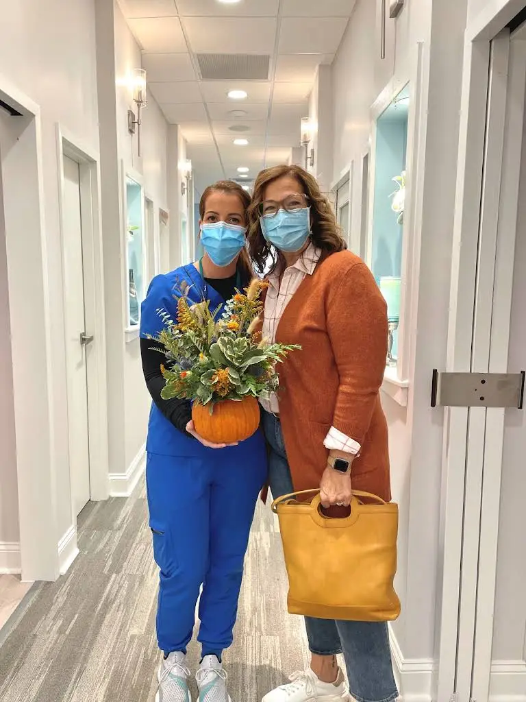 Lux Dental Center