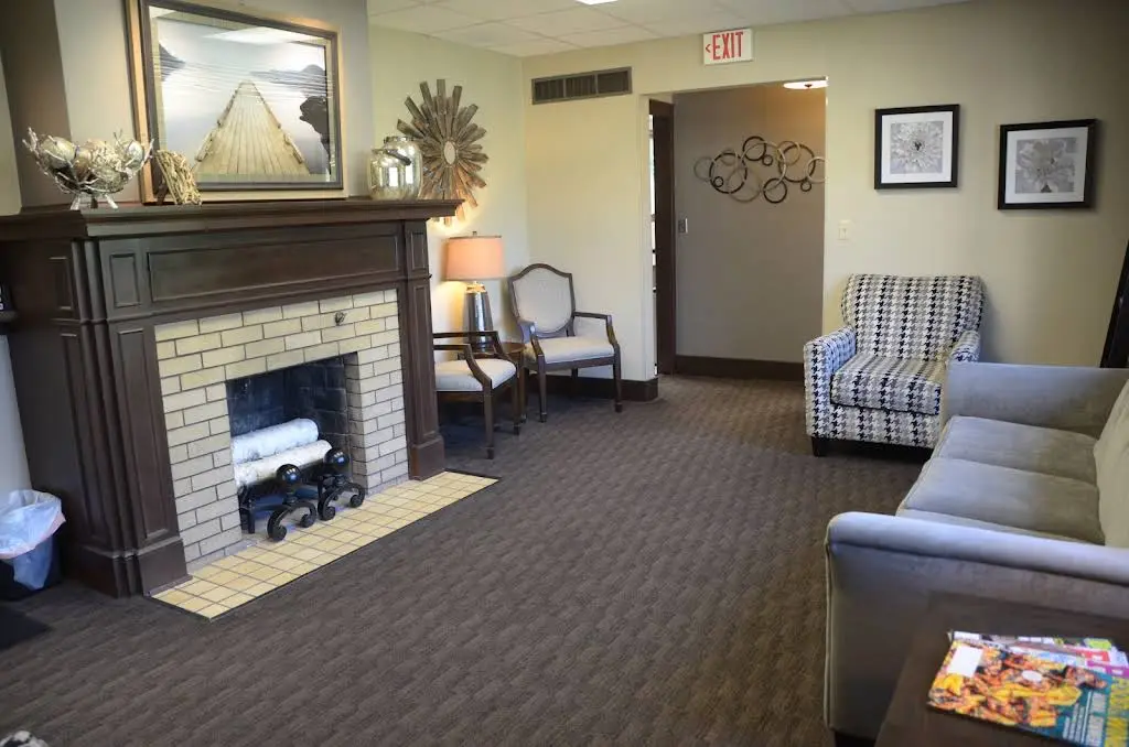 Peglow Jennifer R. DDS - Family Dental Assoc.