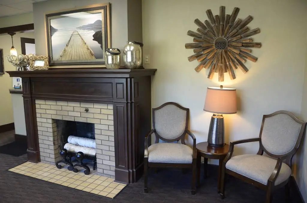 Peglow Jennifer R. DDS - Family Dental Assoc.