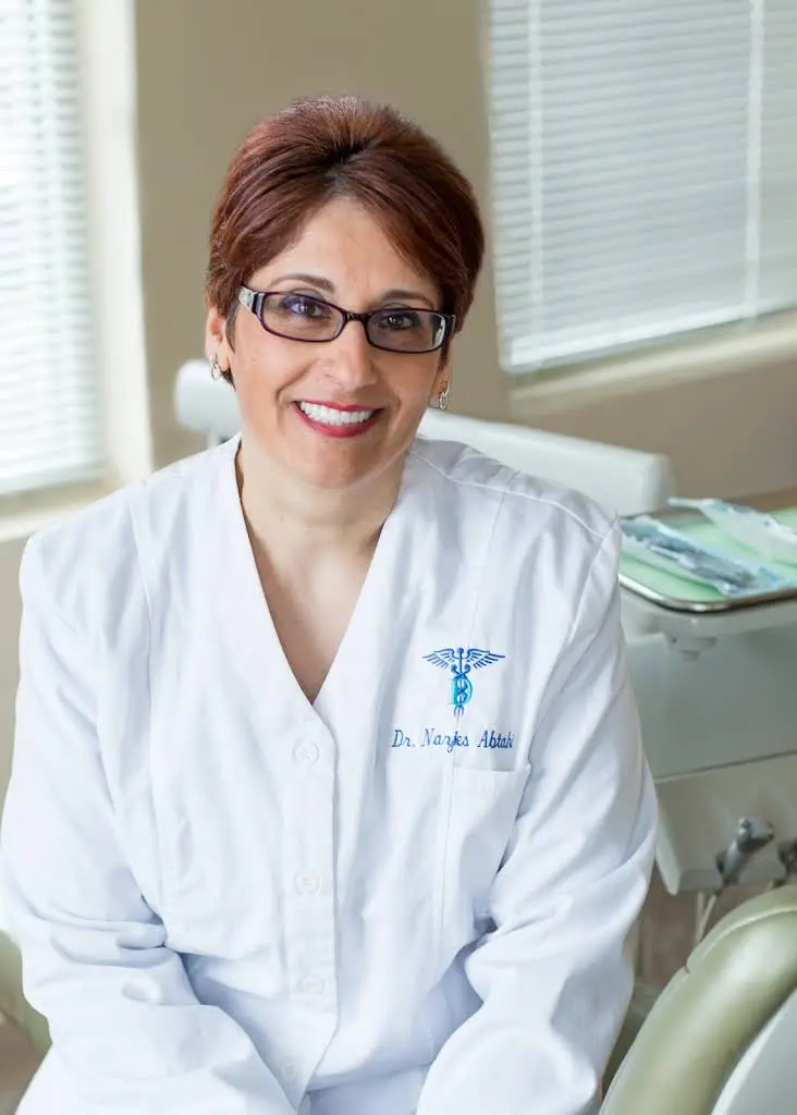 Your Community Smile: Narjes Abtahi, DDS