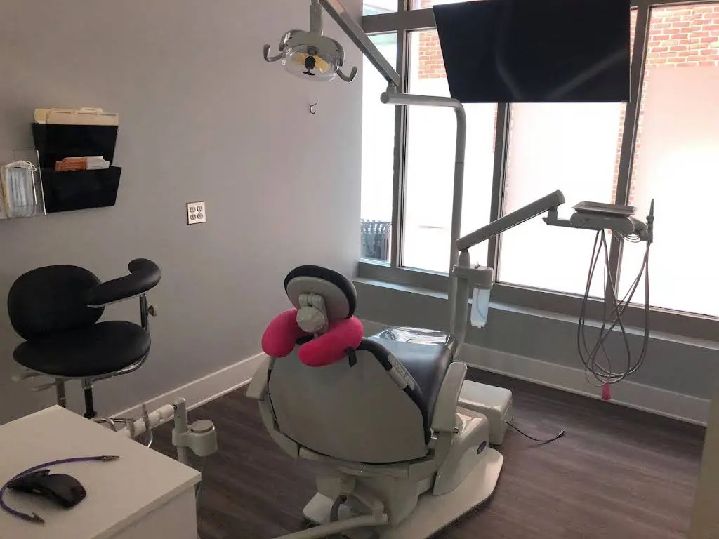 Dentists of Lansdowne